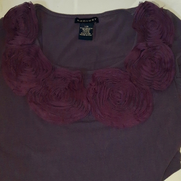 REQUEST Faux Rose tee 33 - Picture 3 of 4